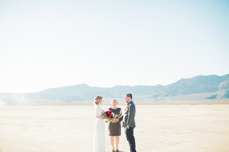 las-vegas-desert-elopement-44